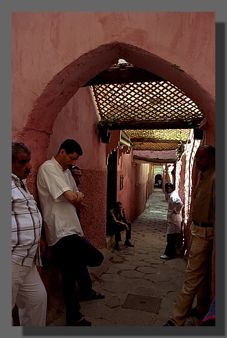 593-14.jpg